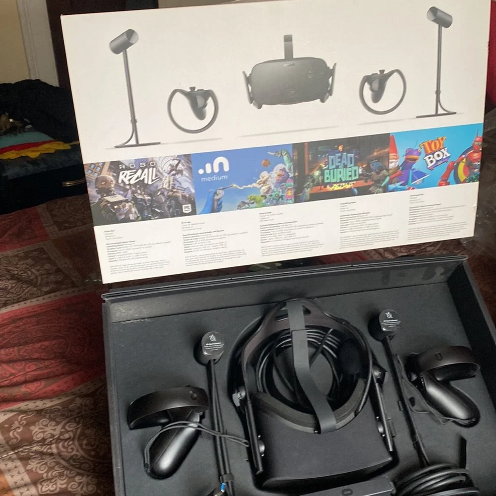 Oculus rift PC VR color black use two or three times